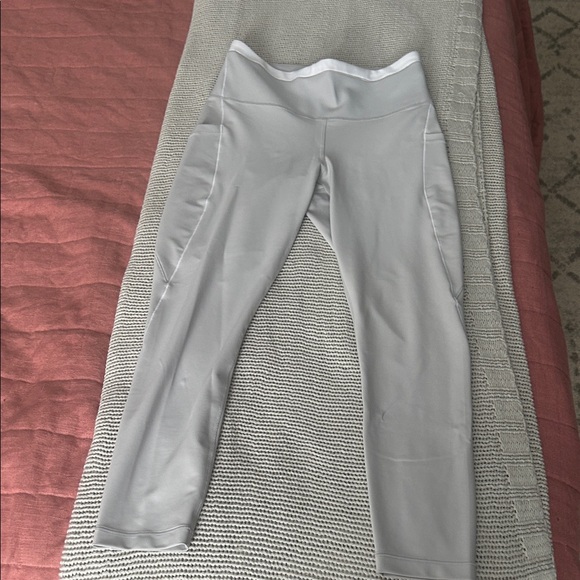 Athleta Pants - Athleta Women’s Light Gray Leggings